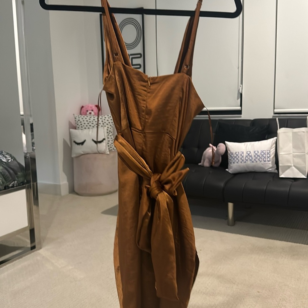 Shusha, copper color dress